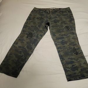 Boyfriend Capri cami size 10